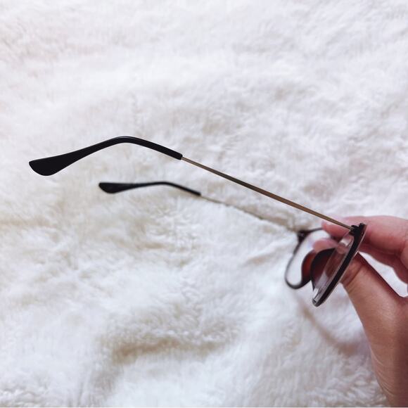 Daisy Brown Thin Lightweight Reader Glasses - Picture 4 of 10